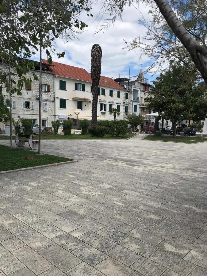Meerblick Apartment Kastela Luaran gambar